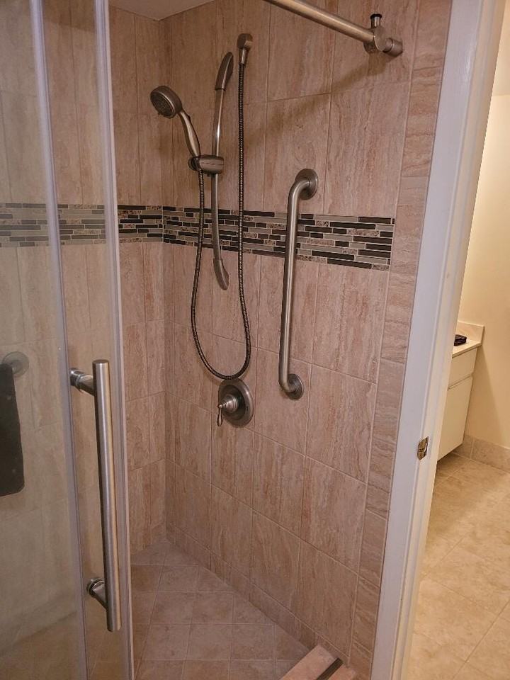 3200 Twin Lakes Ter #3200-103 - Photo 2 of 33