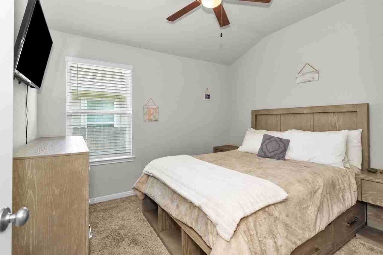 18544 Meadow Point Ln #18544 - Photo 5 of 37