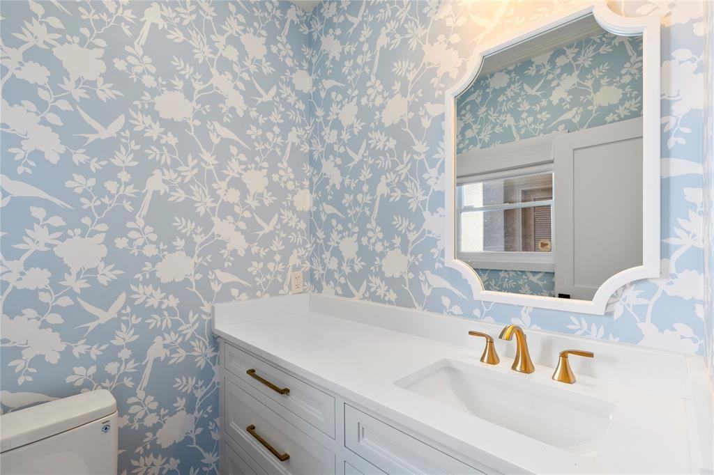 4526 Glenwick Ln #4526 - Photo 2 of 23