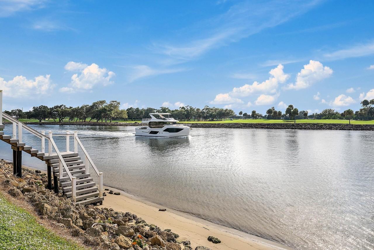 356 Golfview Rd #356-805 - Photo 7 of 26