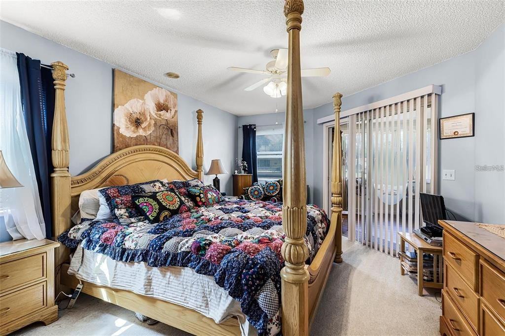 32537 Oak Park Dr #32537 - Photo 4 of 6