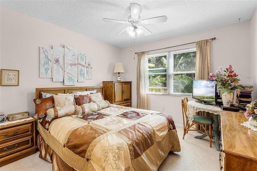 32537 Oak Park Dr #32537 - Photo 5 of 6