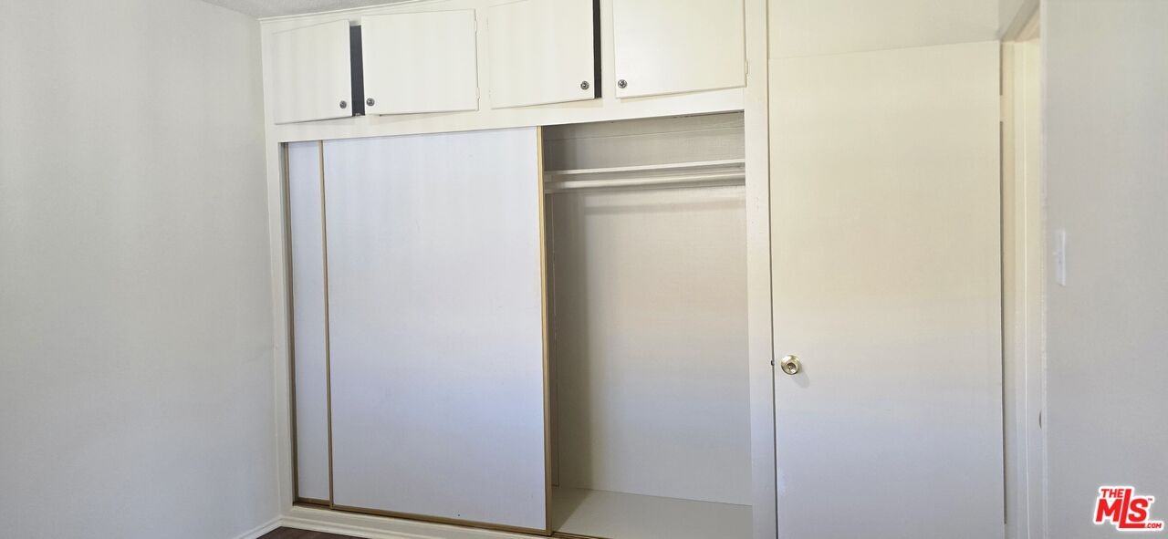 2635 W Imperial Hwy #2635-6 - Photo 3 of 14