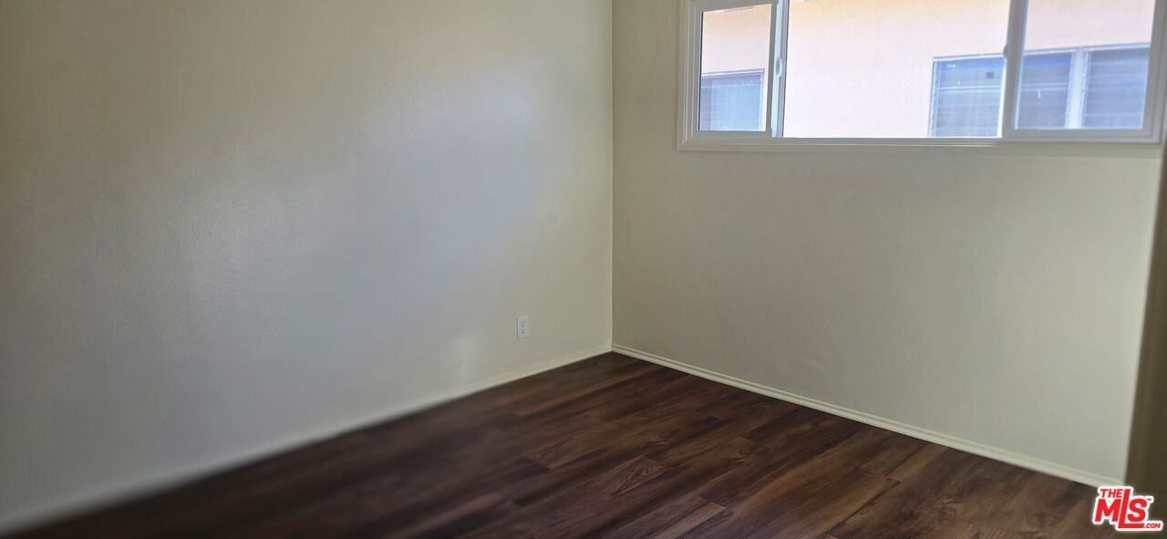 2635 W Imperial Hwy #2635-6 - Photo 4 of 14