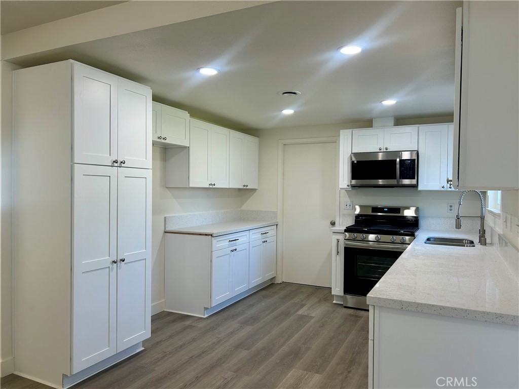 1007 Harrison Ct #1007 - Photo 6 of 11