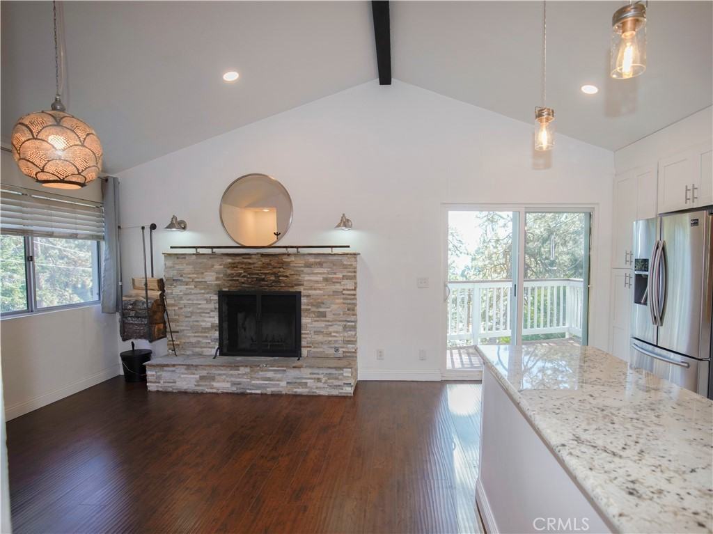 810 W Victoria Ct #810 - Photo 5 of 24