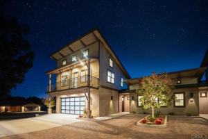 featured image of 327 D St #327