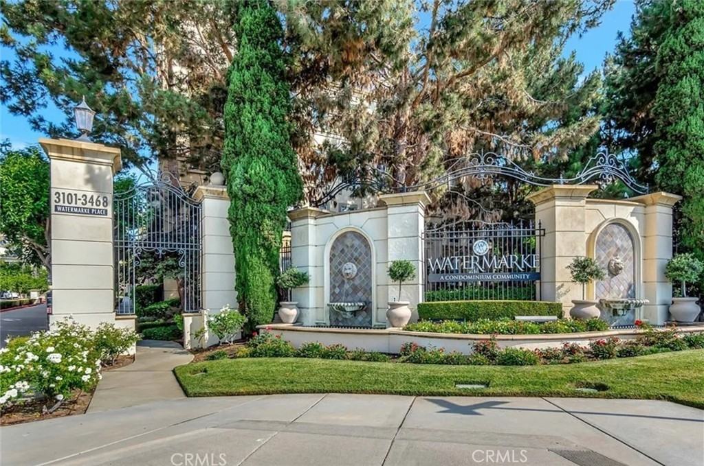 2446 Watermarke Pl #2446 - Photo 6 of 9