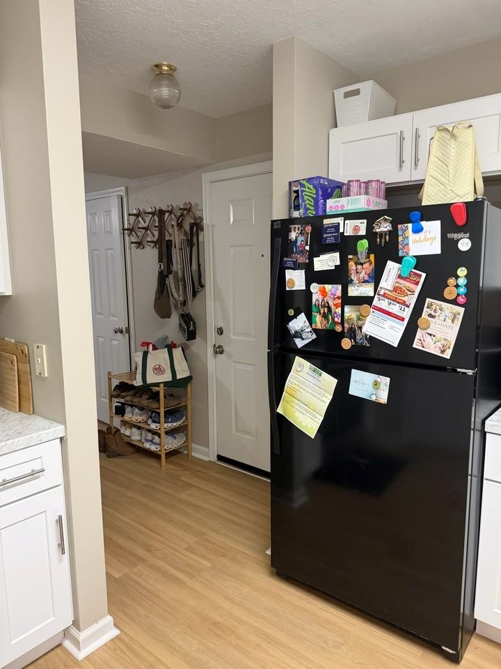 122 Fuller Rd #122 - Photo 4 of 12