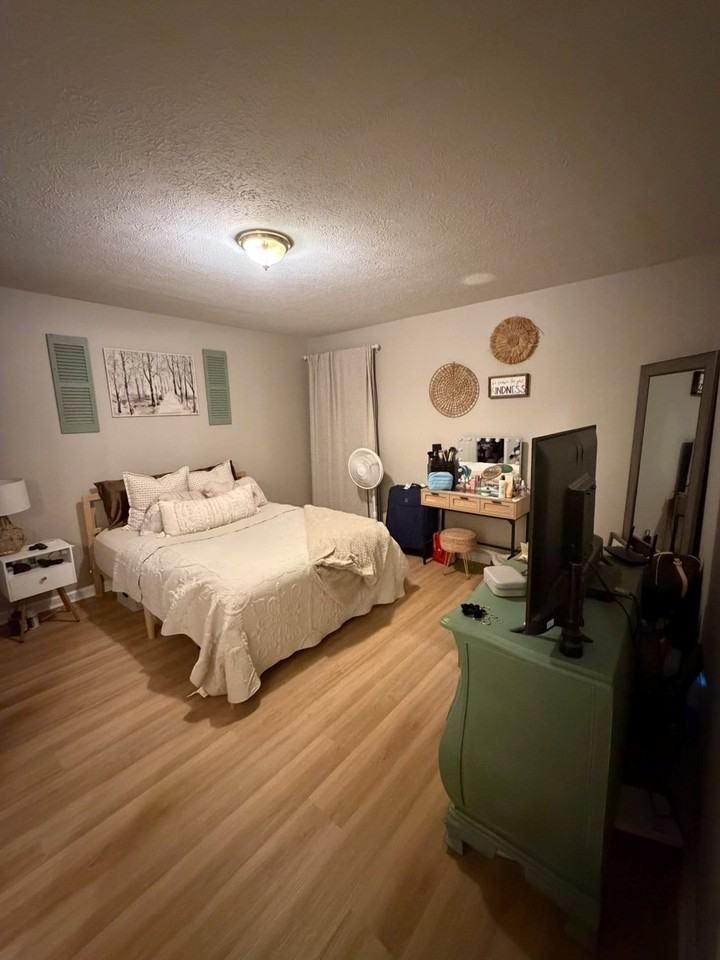 122 Fuller Rd #122 - Photo 7 of 12