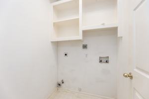 featured image of 910 Presley Way #910