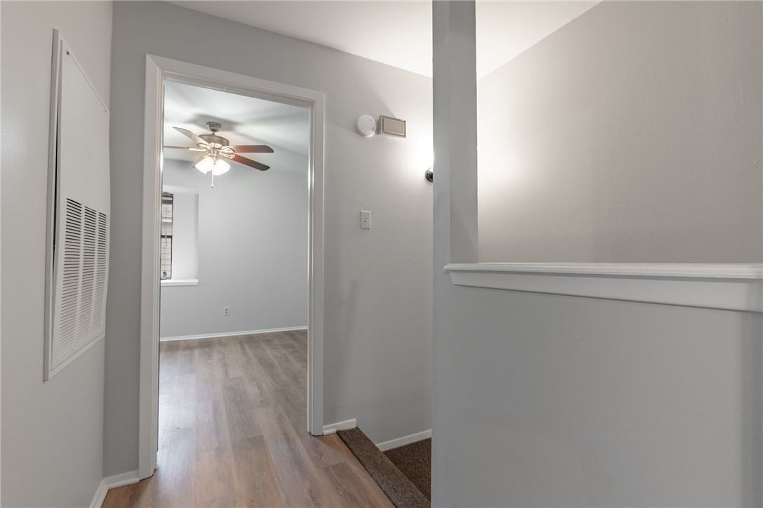 1904 Dartmouth St #1904G4 - Photo 5 of 27