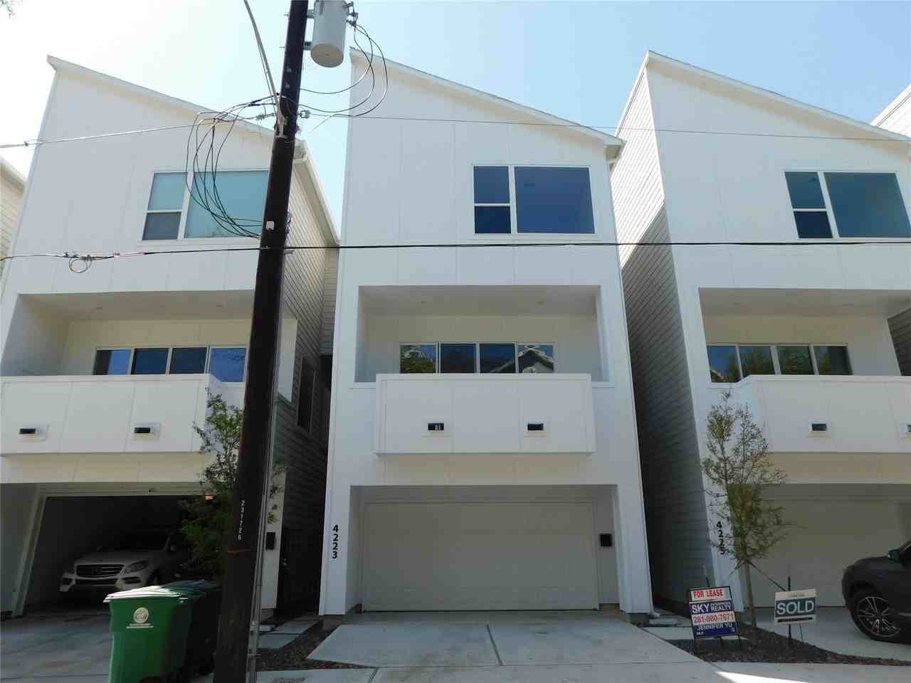 4223 Eli St #4223 - Photo 3 of 46