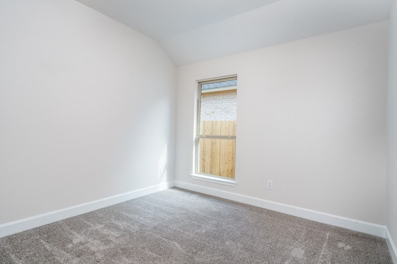 30314 Ruby Forest Ct #30314 - Photo 3 of 29