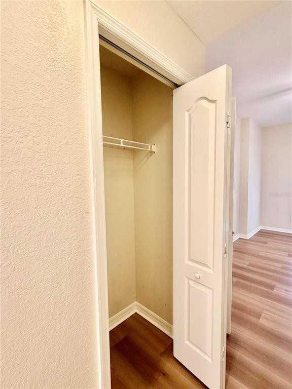 819 Fairwaycove Ln #819-102 - Photo 6 of 50