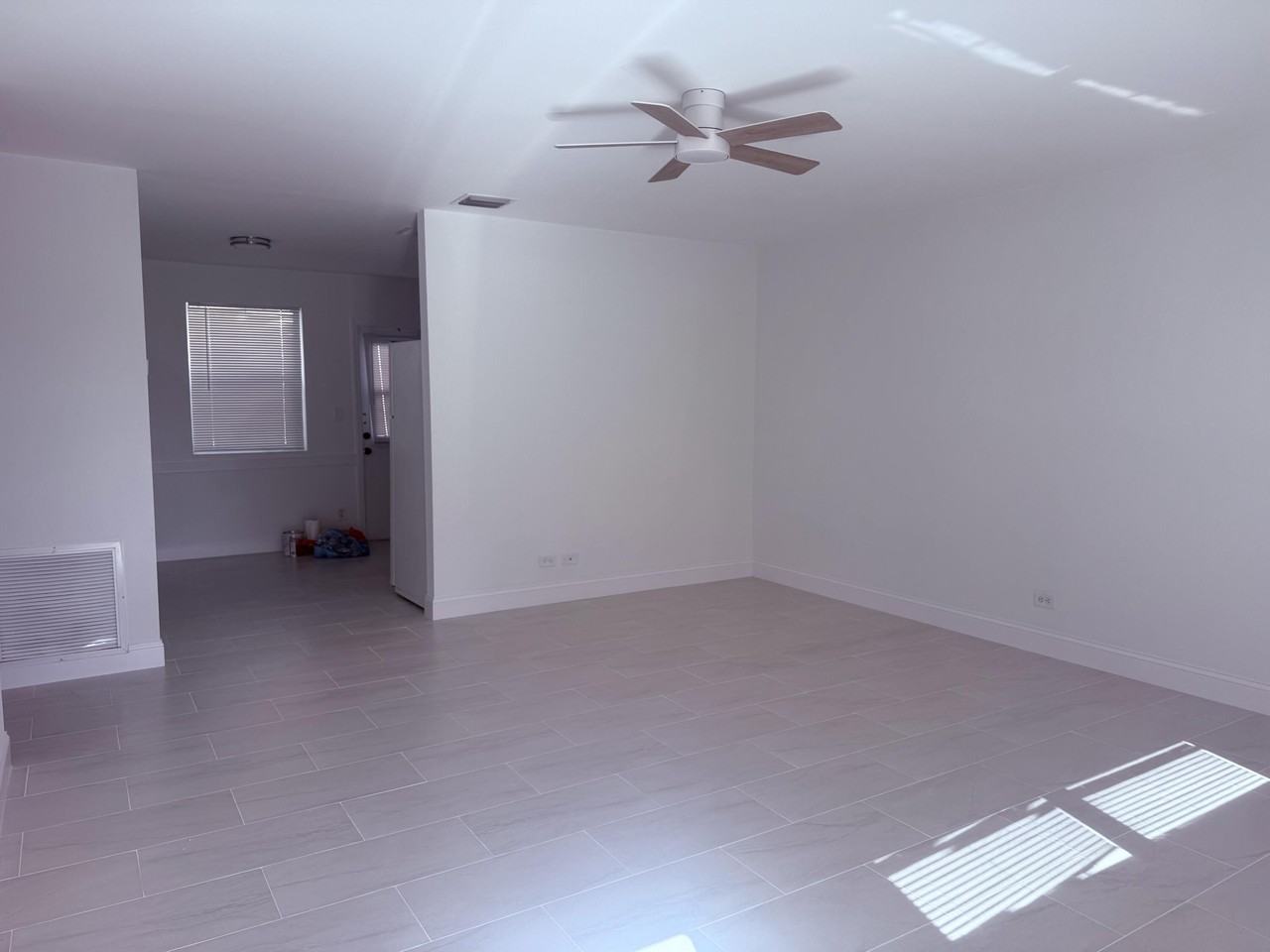 630 Prosperity Farms Rd #630-1