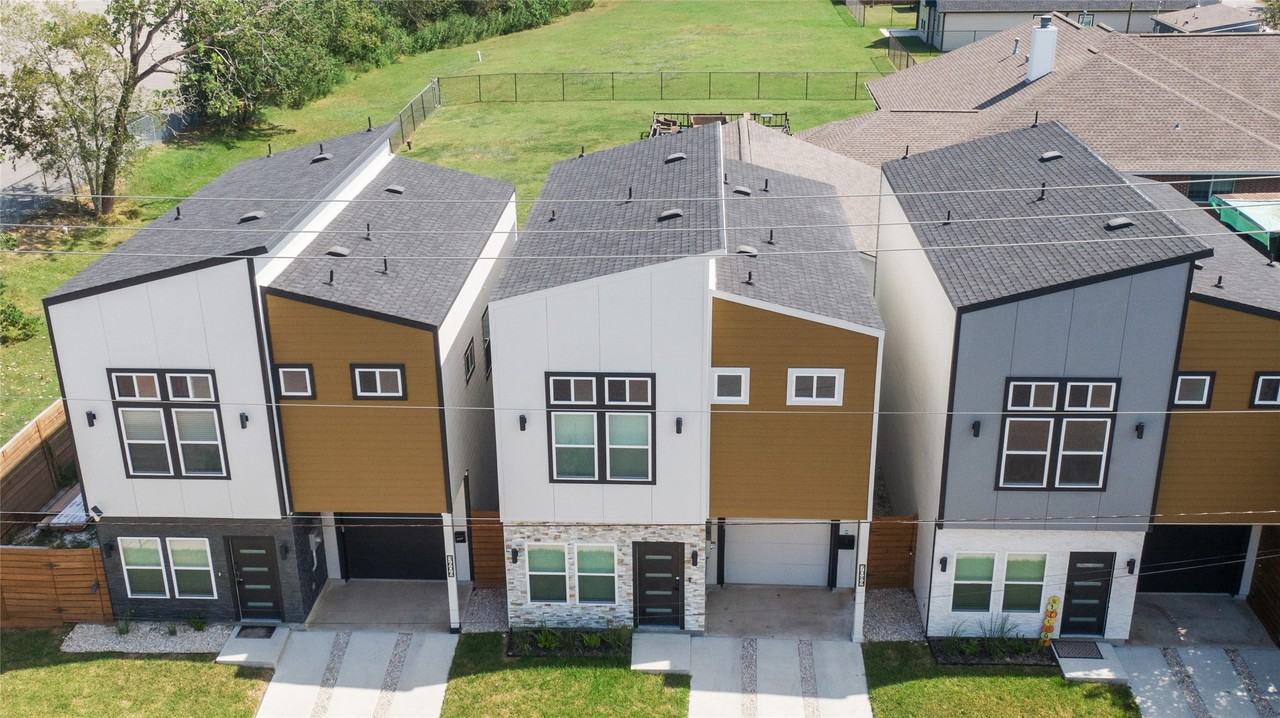 7089 Tierwester St #7089 - Photo 5 of 35