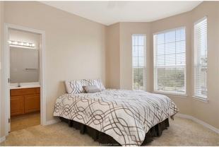 305 Holleman Dr E - Photo 1 of 1