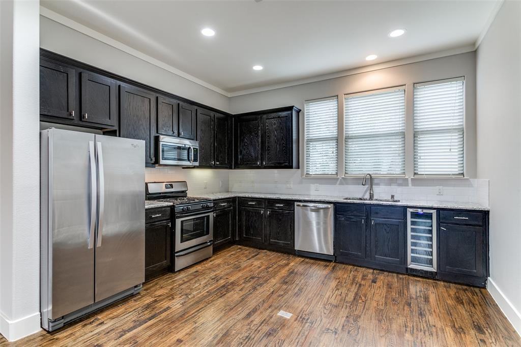 4323 Dickason Ave #4323-2 - Photo 5 of 15