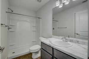 featured image of 804 Court Yard Lane