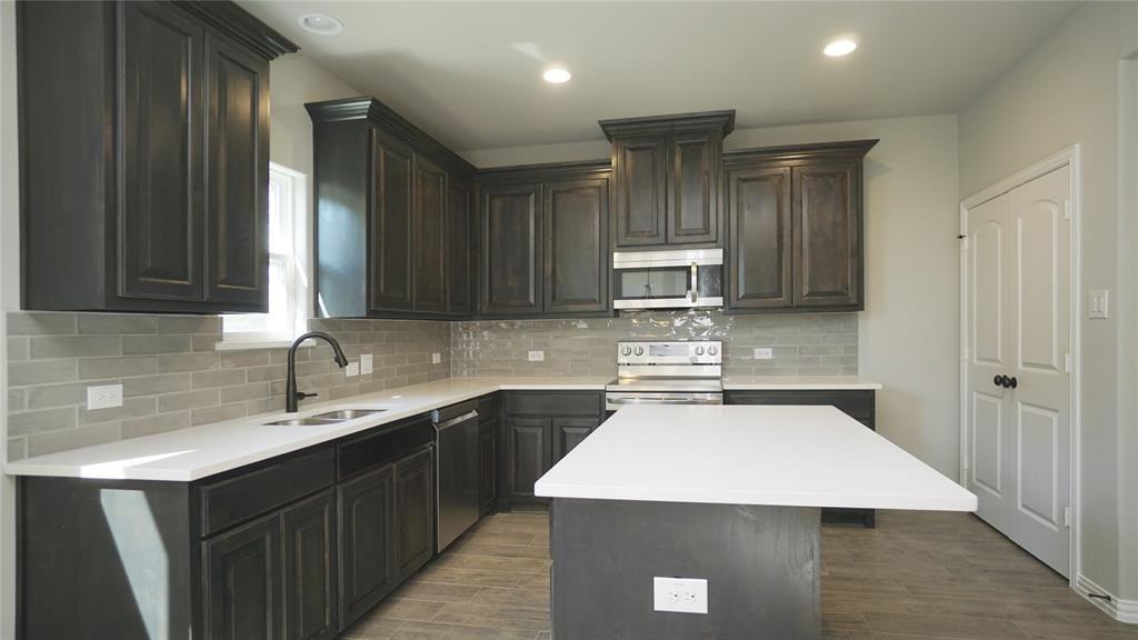 712 Prairie Creek Dr #712 - Photo 6 of 22