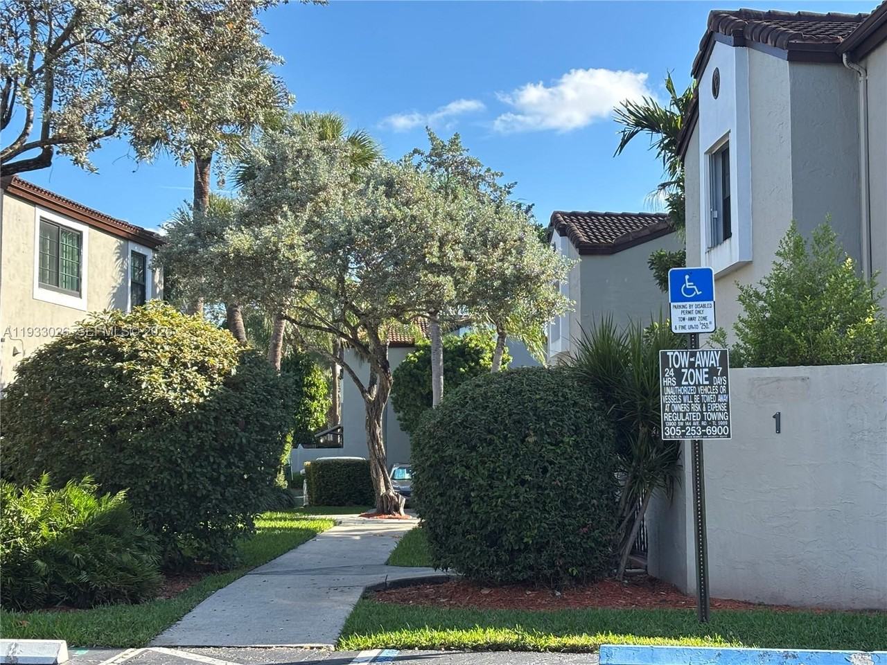 10520 Sw 153rd Ct #10520-1 - Photo 3 of 9