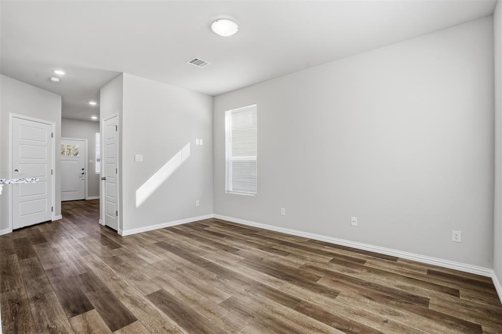 303 Eastland St #303 - Photo 7 of 26