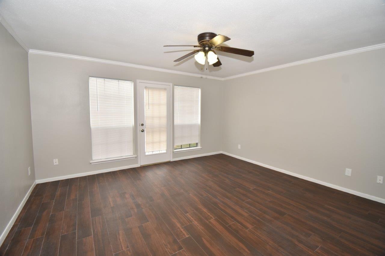 9007 Woodleigh Dr #9007 - Photo 7 of 16