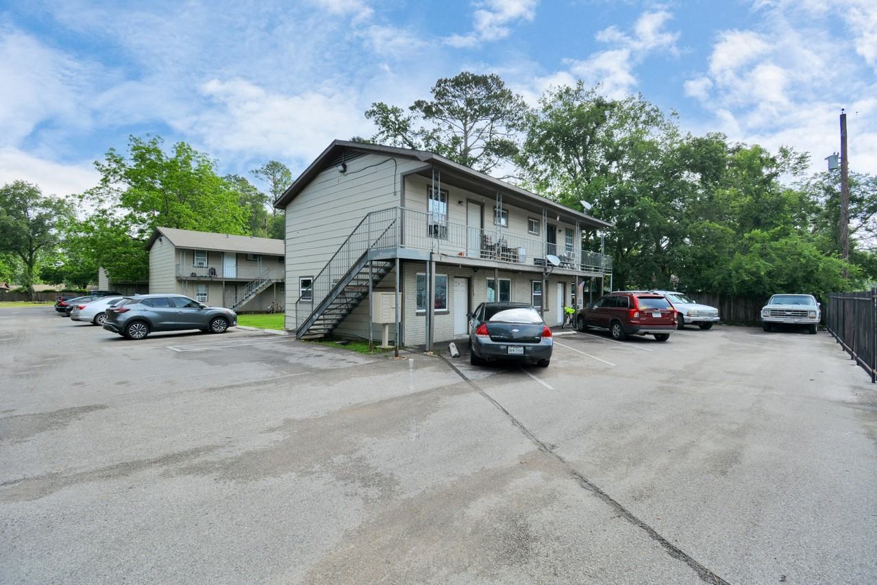 9211 N Green River Dr #9211D - Photo 2 of 15