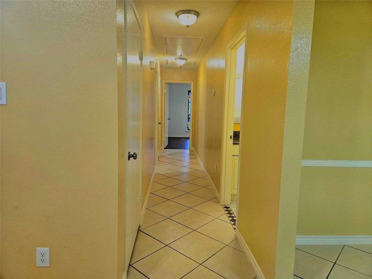 5853 Village Forest Ct #5853 - Photo 4 of 37