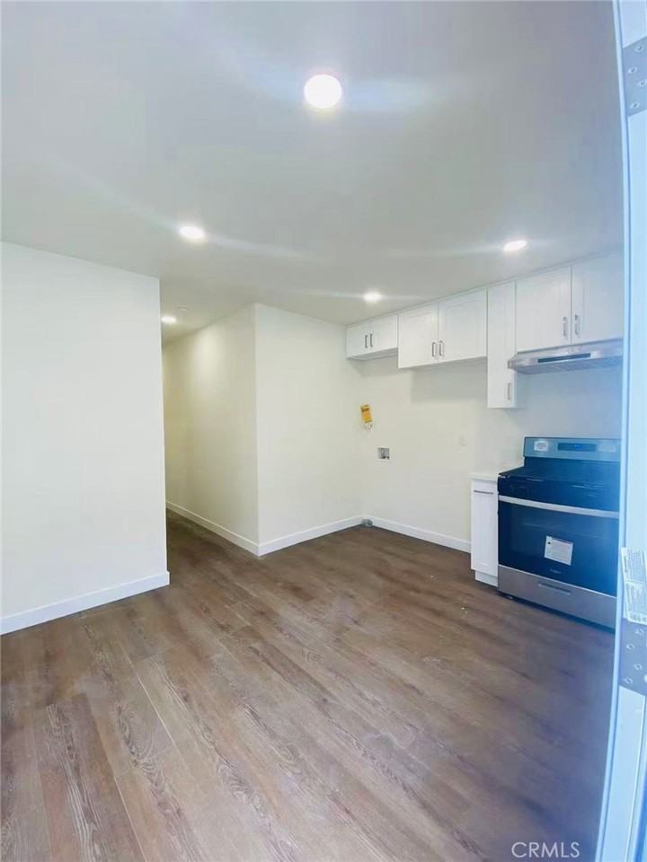 920 W Olive Ave #920-1 - Photo 3 of 13