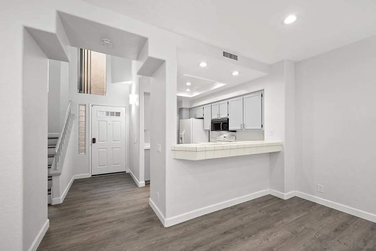 7274 Shoreline Dr #7274-117 - Photo 4 of 48