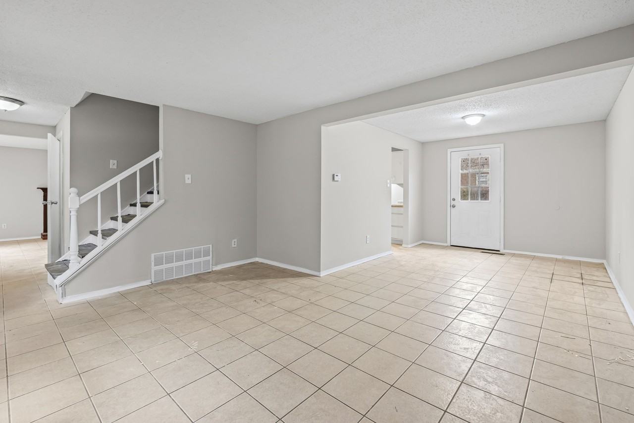 4185 Willow Park Dr #1 - Photo 2 of 10