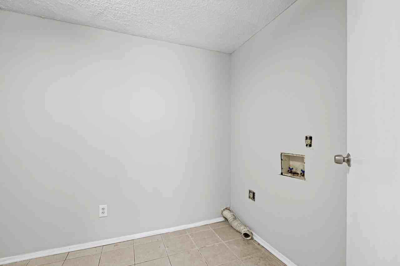 4185 Willow Park Dr #1 - Photo 7 of 10