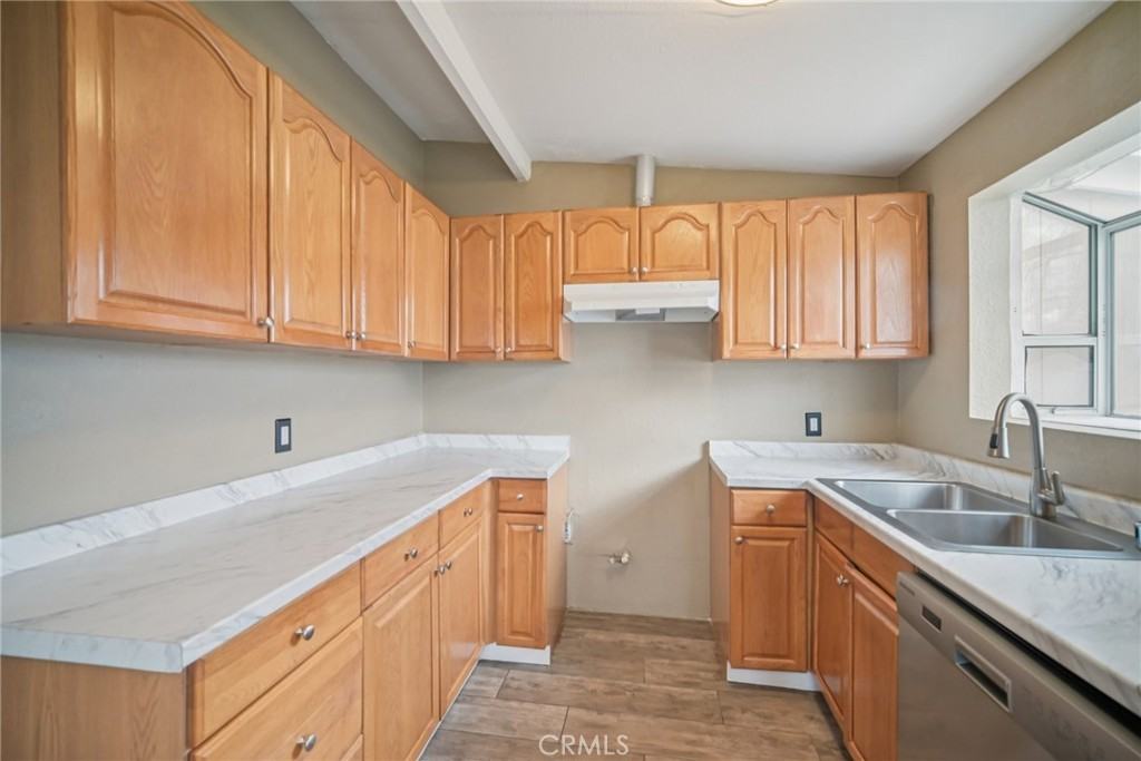 706 Woodgate St #706 - Photo 6 of 19