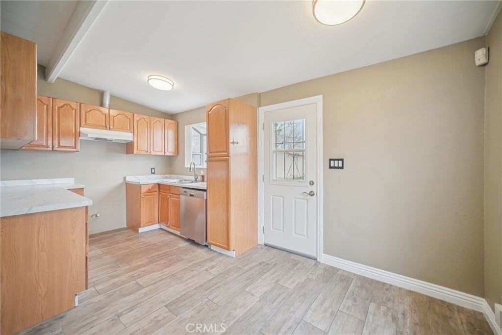 706 Woodgate St #706 - Photo 7 of 19