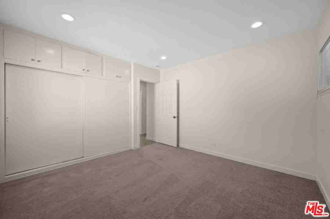 11825 Iowa Ave #11825-6 - Photo 6 of 20