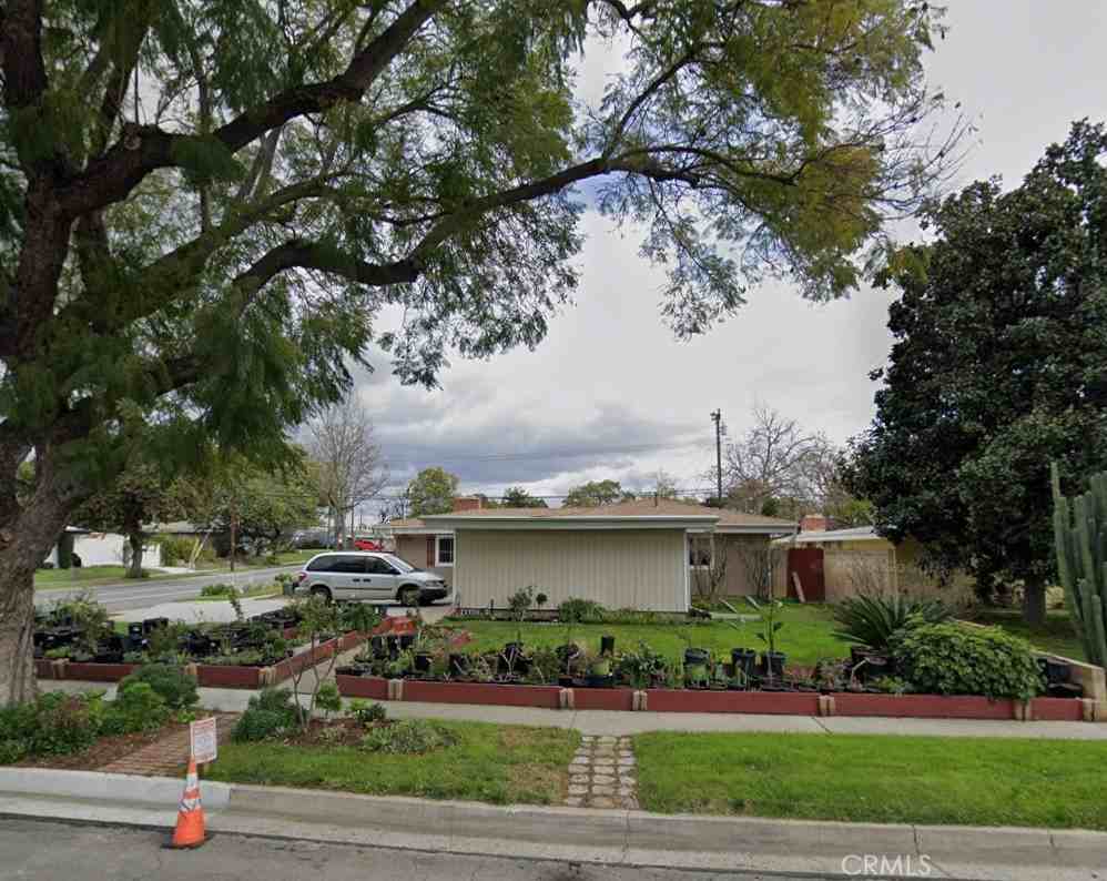 720 Maertin Ln #720 - Photo 2 of 2