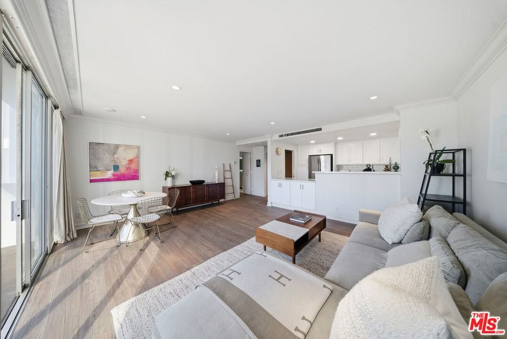 2160 Century Hl #2160-910 - Photo 7 of 28