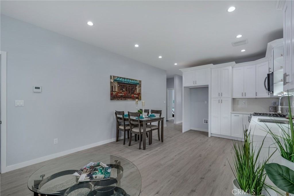 4433 Sunfield Ave #4433A - Photo 5 of 15