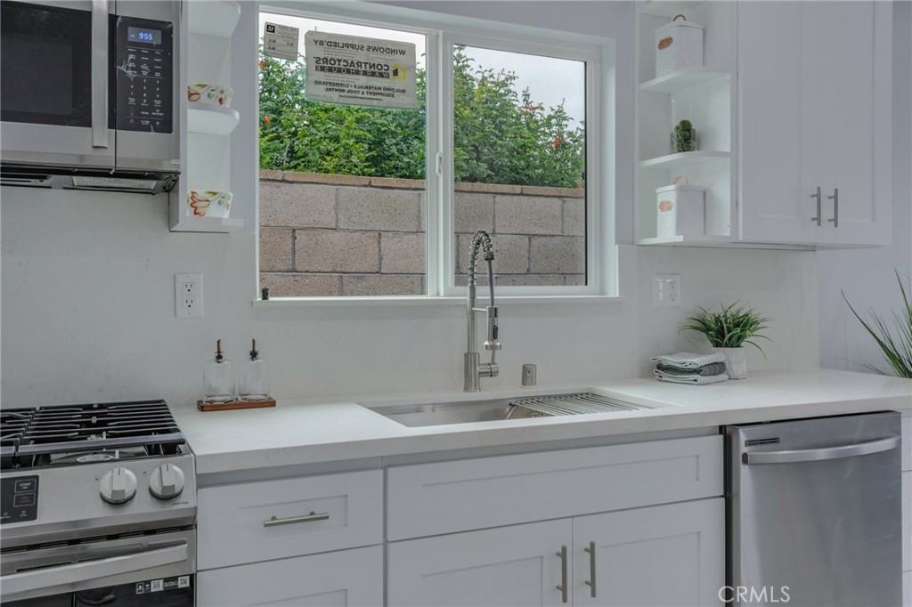 4433 Sunfield Ave #4433A - Photo 7 of 15