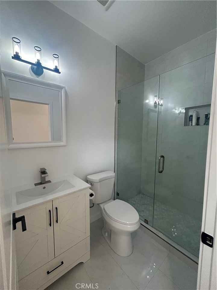 11052 Emelita St #11052 - Photo 6 of 15