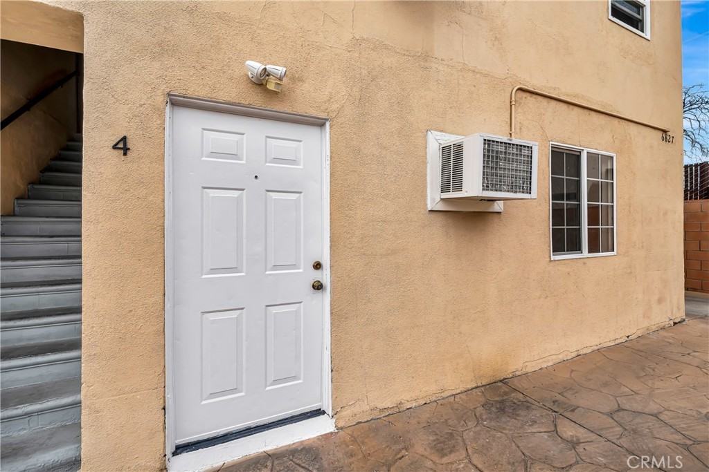 6827 Simpson Ave #6827-4 - Photo 3 of 19