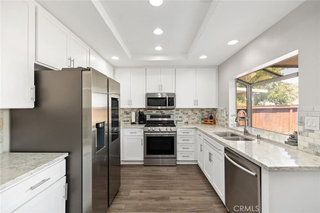 30146 Westlake Dr #30146 - Photo 6 of 34