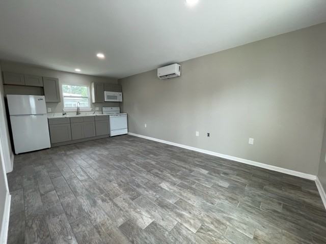 245 Magnolia St #D - Photo 7 of 21