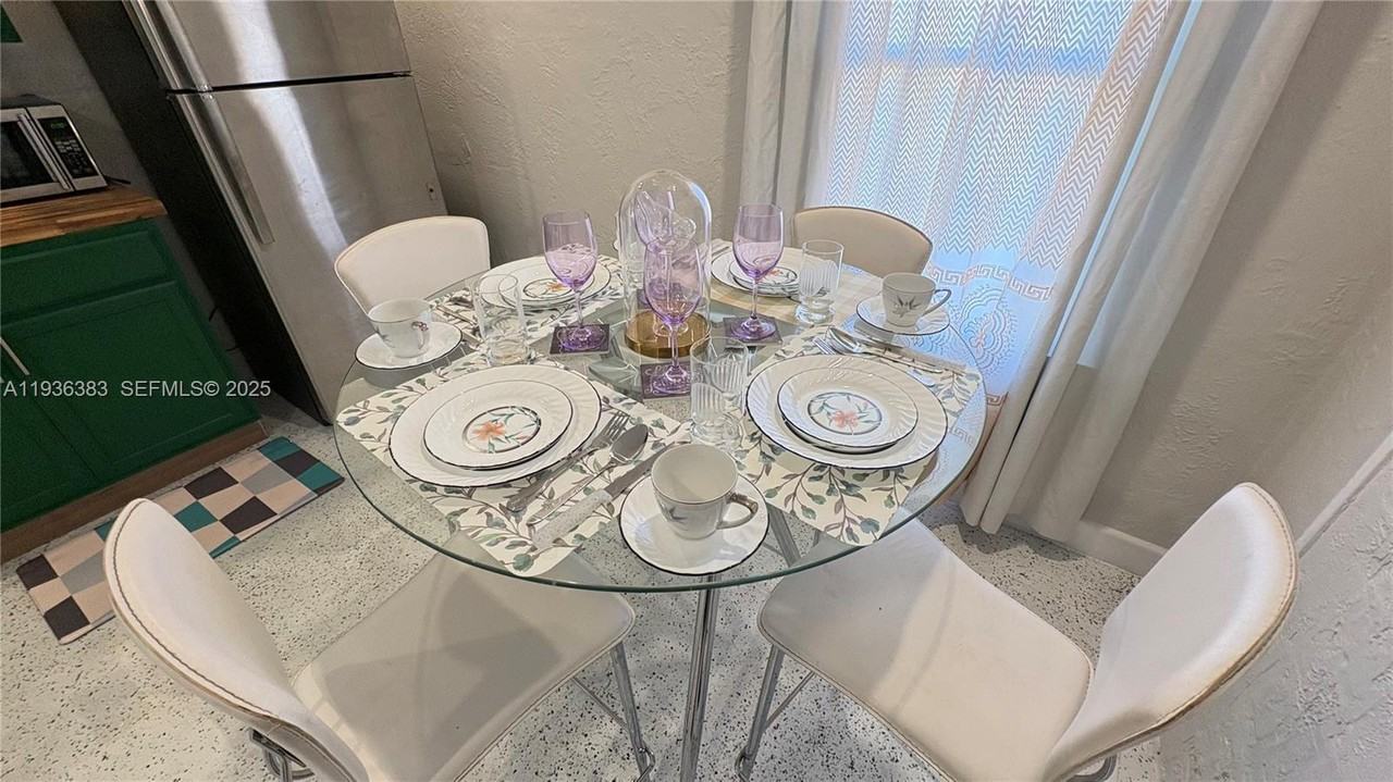 1901 Southwest Sw 9 Street #1901-2 - Photo 6 of 30