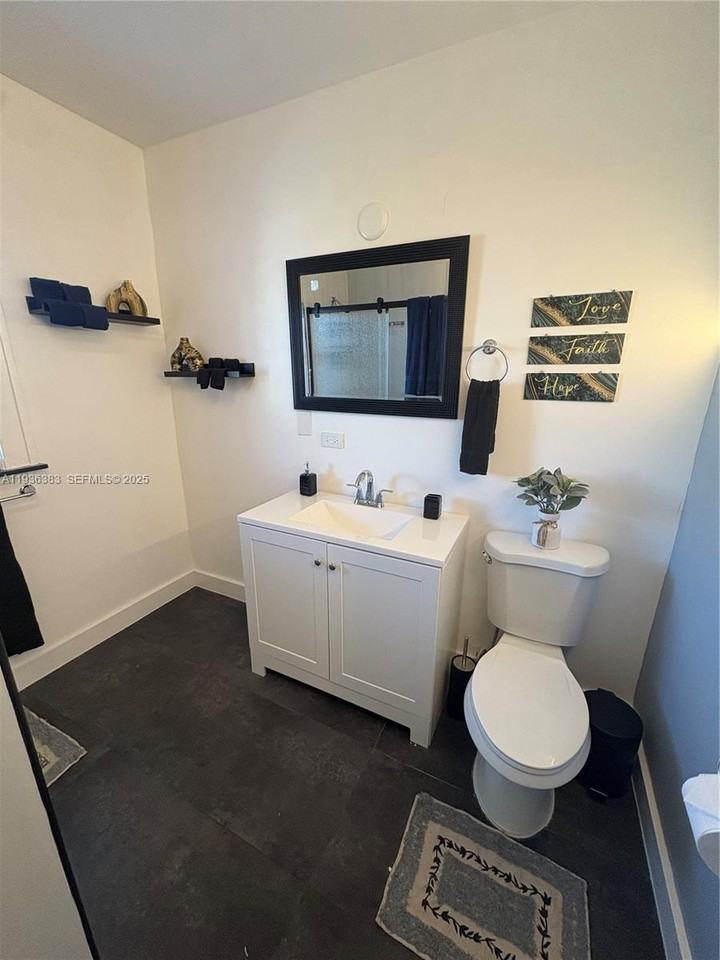 1901 Southwest Sw 9 Street #1901-2 - Photo 7 of 30