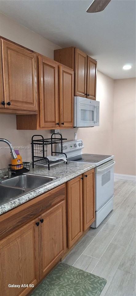 Oakland Shores Dr #4199 - Photo 3 of 12