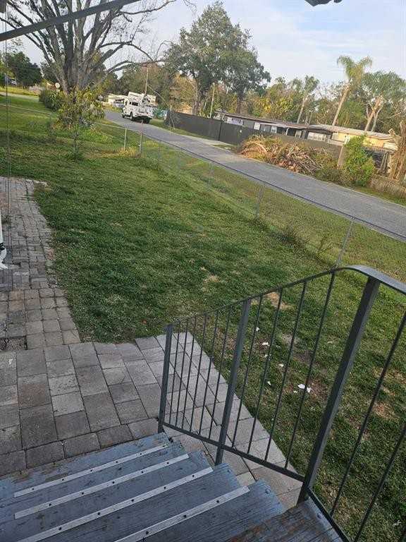 129 4th St #129 - Photo 5 of 27