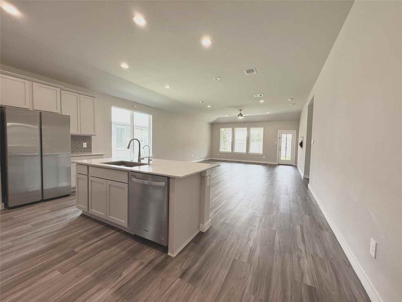 14273 Lake Lodge Dr #14273 - Photo 3 of 33